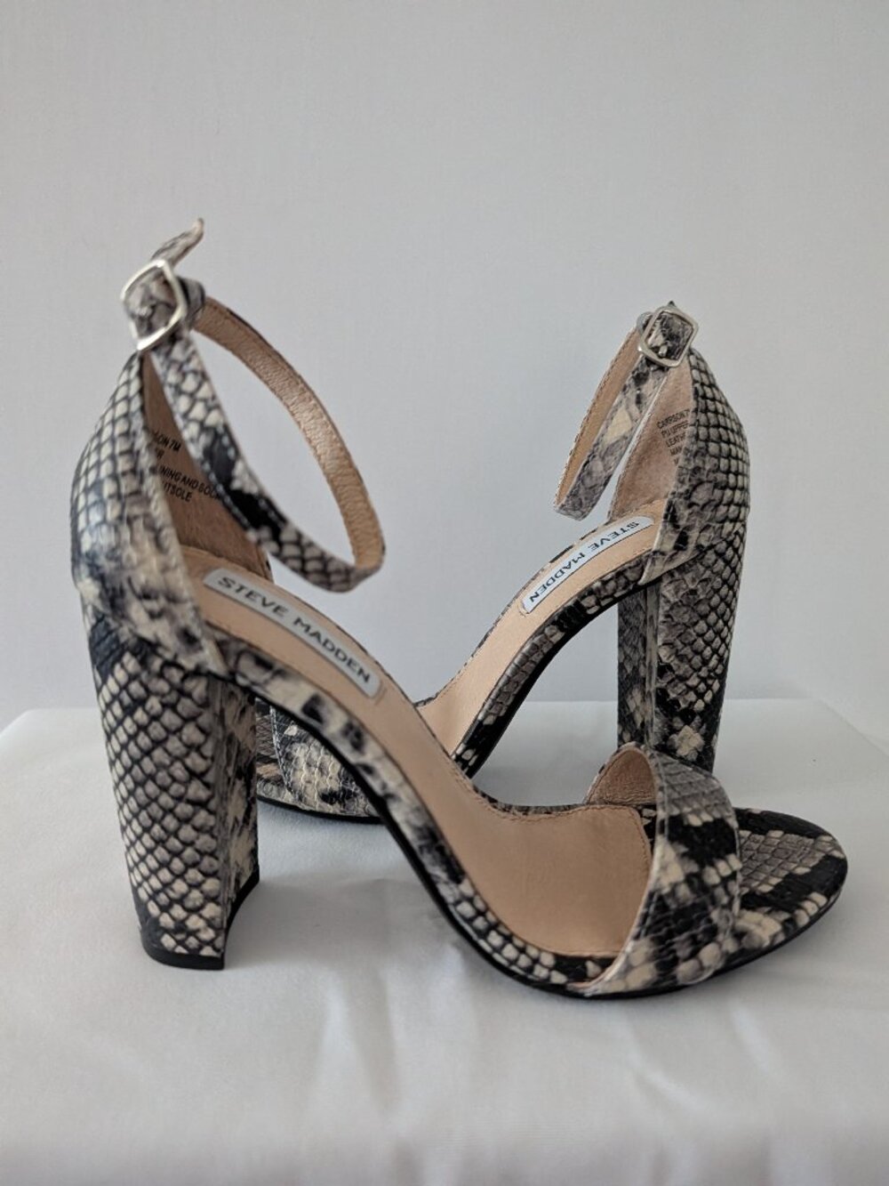 Steve Madden Snakeskin Sandals Women's Size 7M